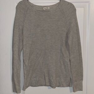 GAP Women's Light Gray Crew Neck Sweater